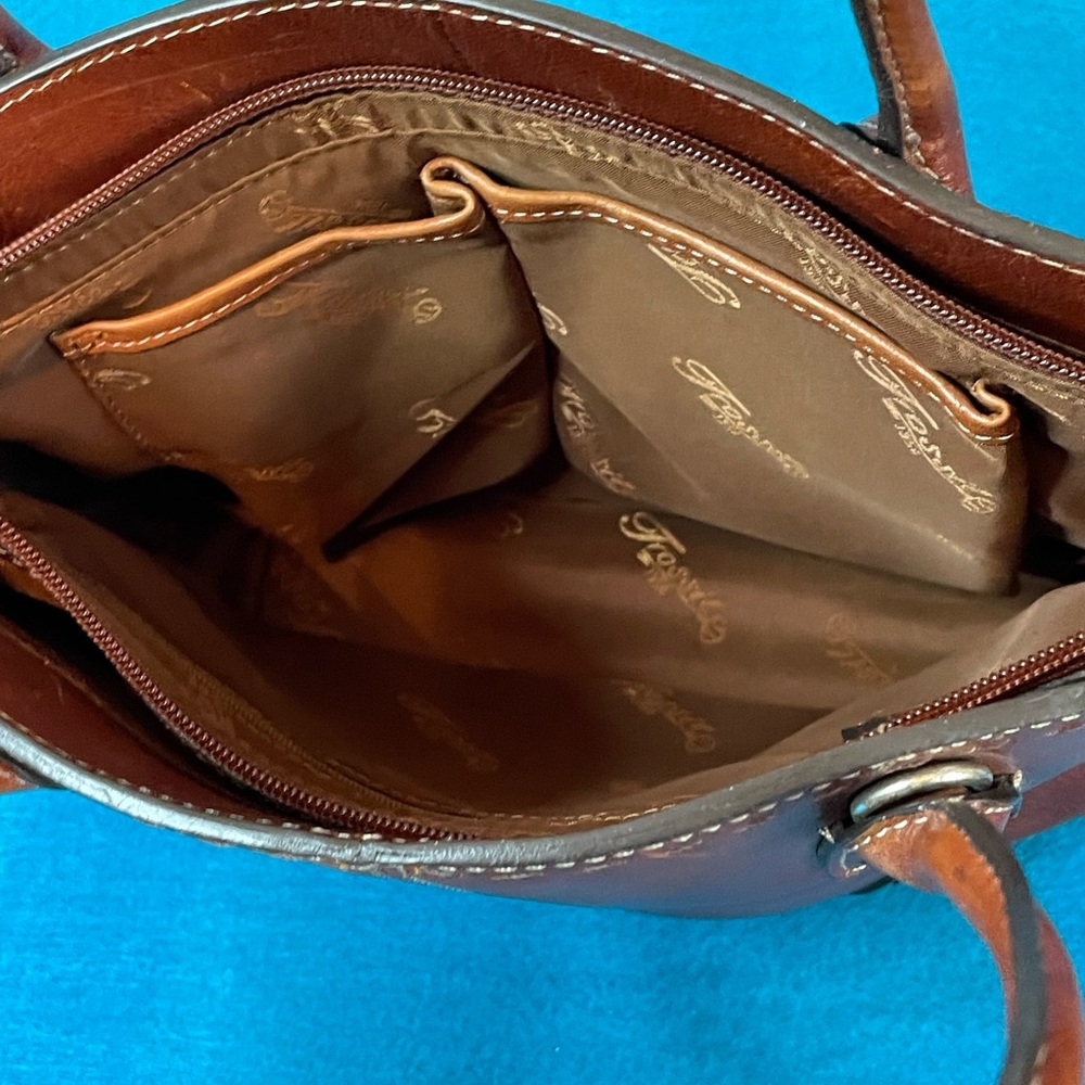 ๐ Fossil Vintage Leather Handbag. Brown with Double Carrying Handles. ๐ - Picture 13 of 13